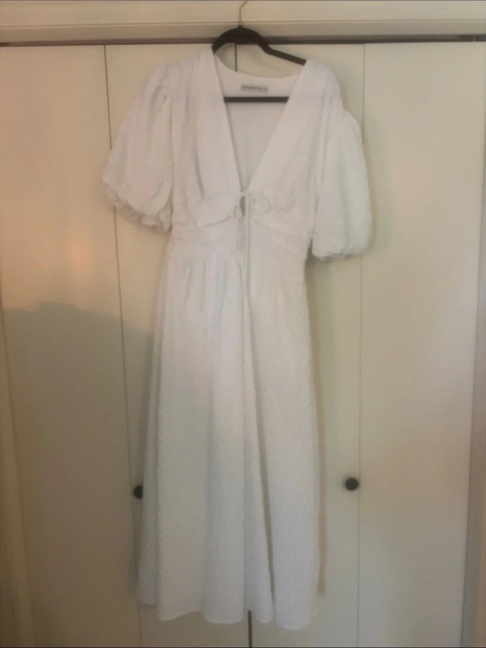 Abercrombie & Fitch White Puff-Sleeve Maxi Dress with Tie Front